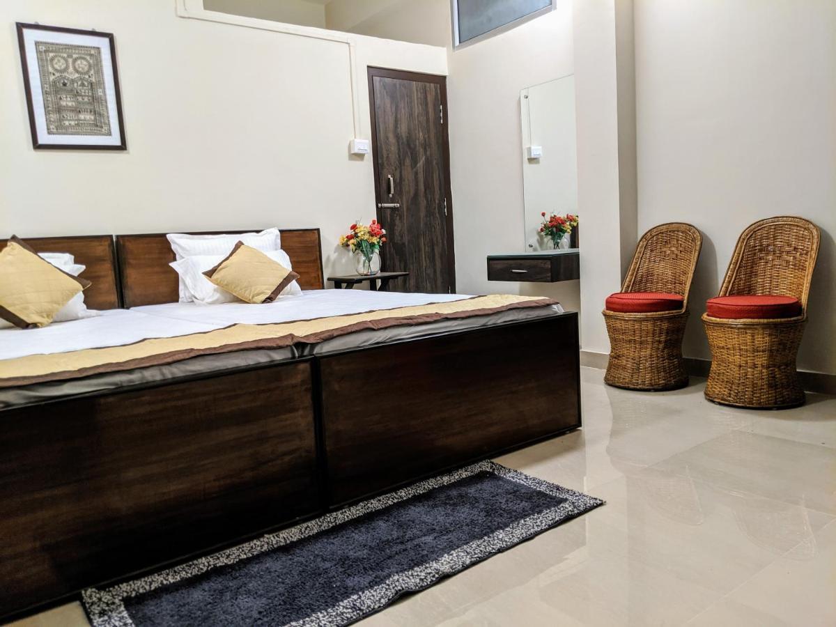 Townhouse - The Urban Inn Dibrugarh Εξωτερικό φωτογραφία